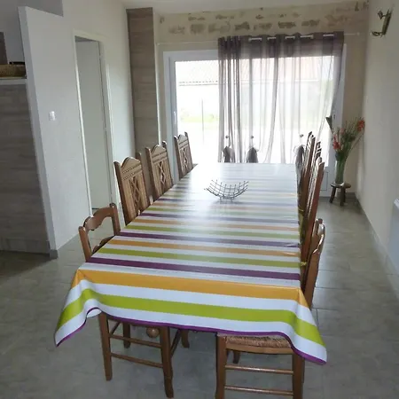 Maison De Campagne Proche De La Mer Tatil Evi Jard-sur-Mer